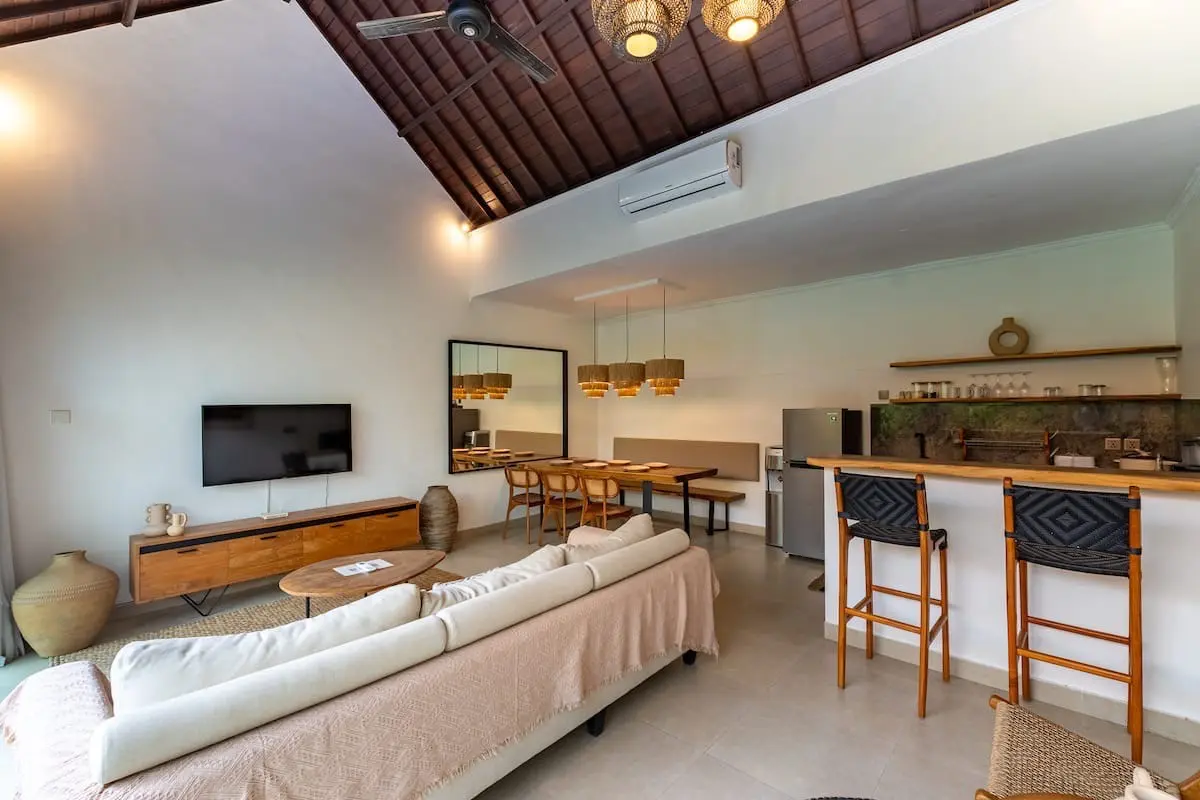 3 Bedrooms Villa Canggu Near Nirvana Life, 3-bed villa for rent in Canggu – photo 6 of 12