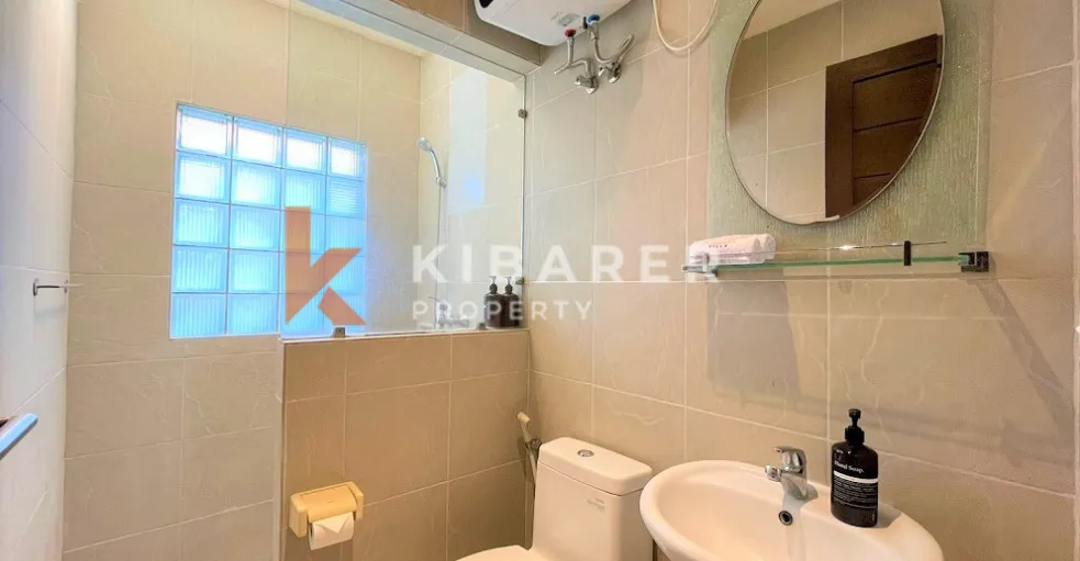 Newly Renovated Two Bedroom Enclosed Living Villa In Berawa, 2-bed villa for rent in Canggu – photo 13 of 14