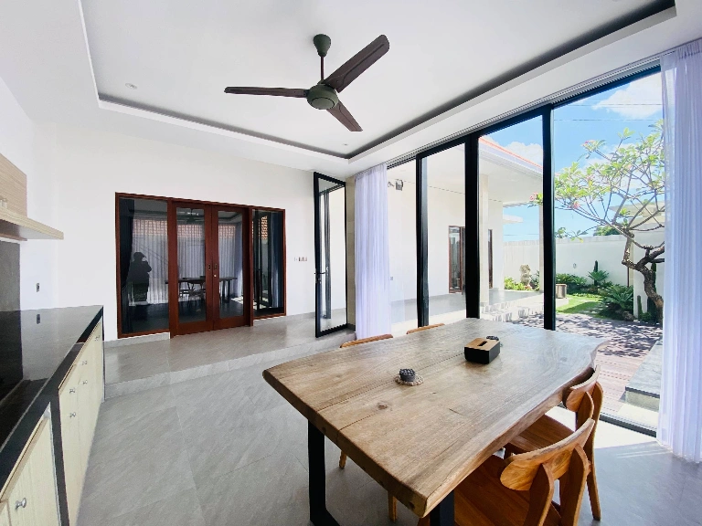 2 Bedroom Modern Villa in Umalas Bumbak, 2-bed villa for rent in Canggu – photo 3 of 15