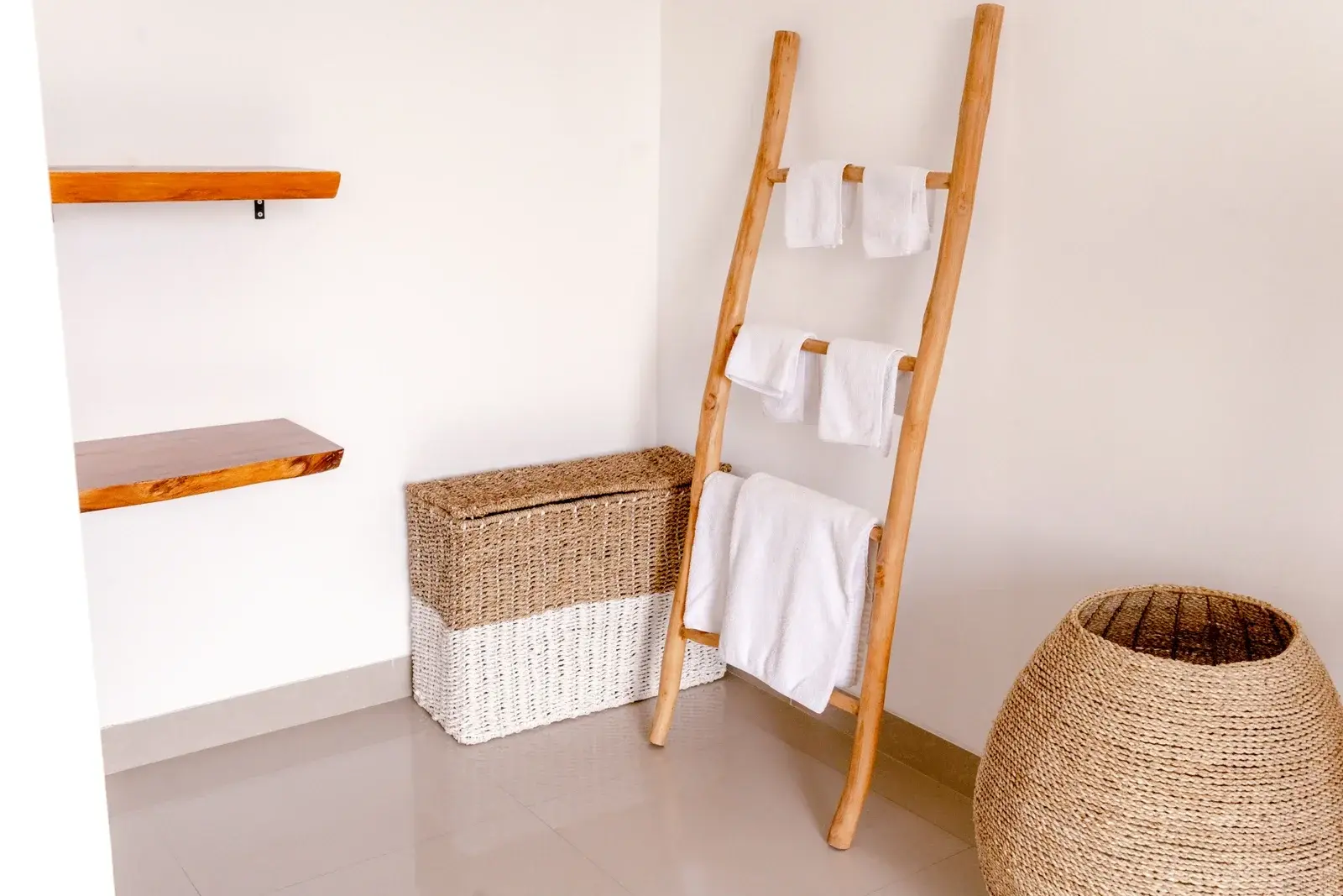 3 Bedroom Villa Monthly Rent in Kerobokan, 3-bed villa for rent in North Bali – photo 13 of 15