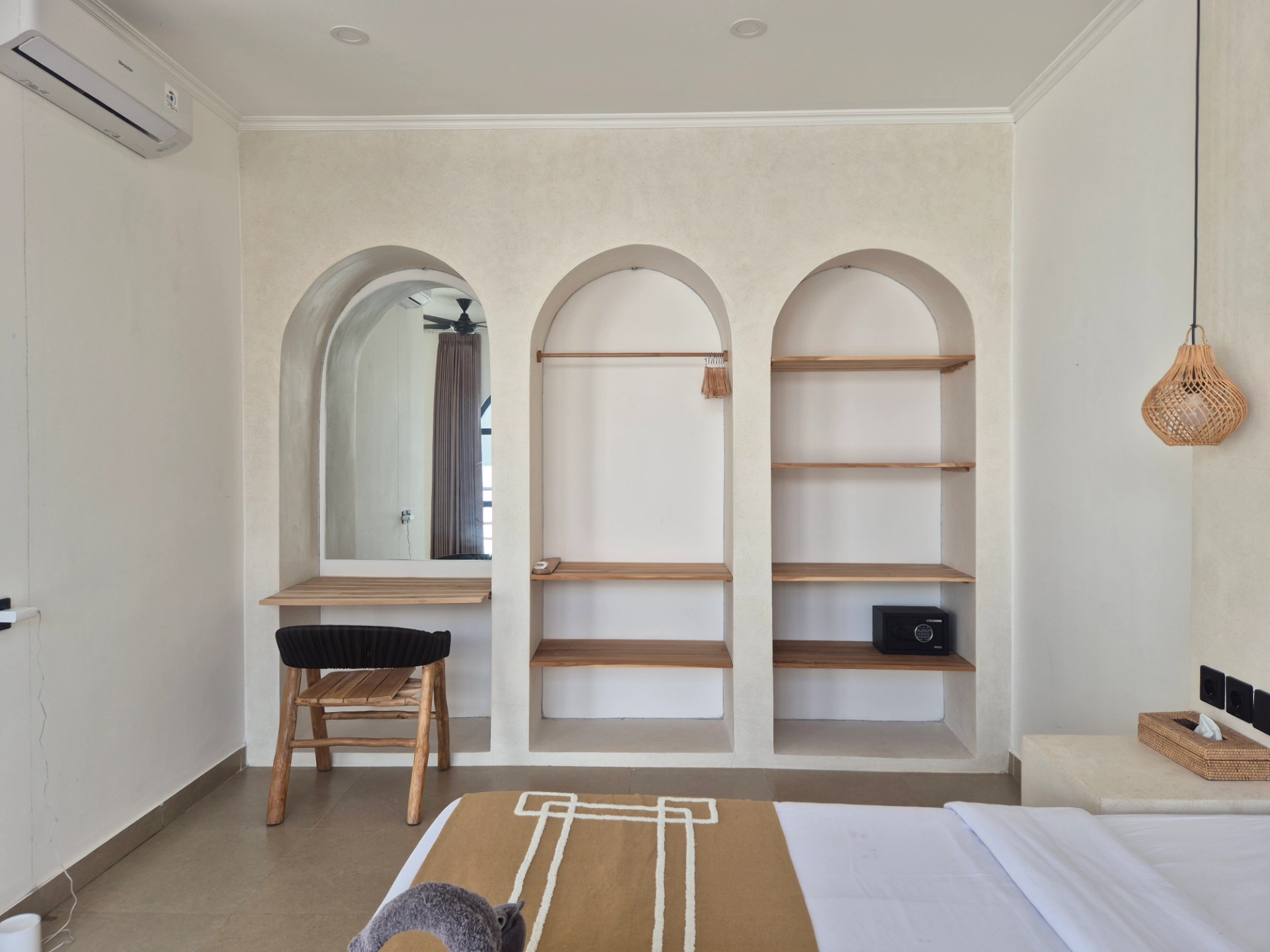 Brand New Luxury 4BR Villa in Buduk | Peaceful Living, Just 10 Minutes to Canggu, 4-bed villa for rent in Pererenan – photo 3 of 15