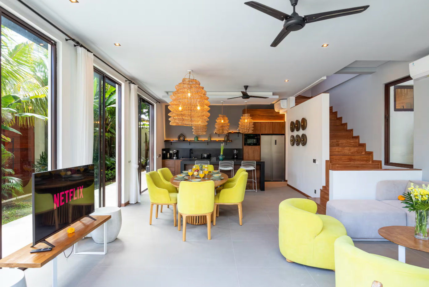 Luxury Tropical Escape 4BR Villa in Umalas w Pool, 4-bed villa for rent in North Bali – photo 2 of 10