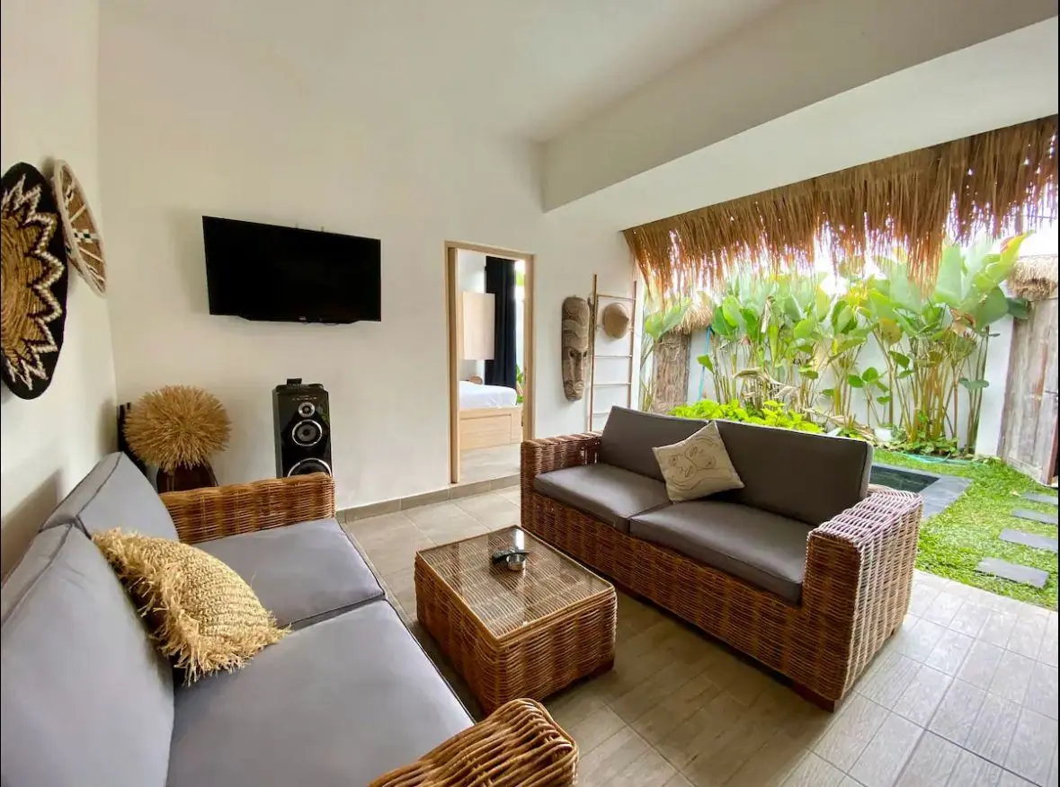 Villa Warm - 2 Bedroom Villa in Central Location, 5 minutes walk to Nirvana gym, 2-bed villa for rent in Canggu – photo 15 of 15