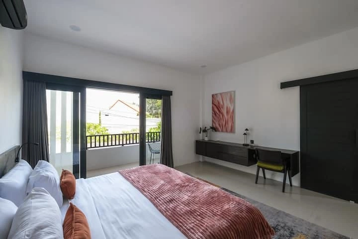 Villa For Rent 4 Bed In Pererenan,Badung Bali, 4-bed villa for rent in Pererenan – photo 5 of 15