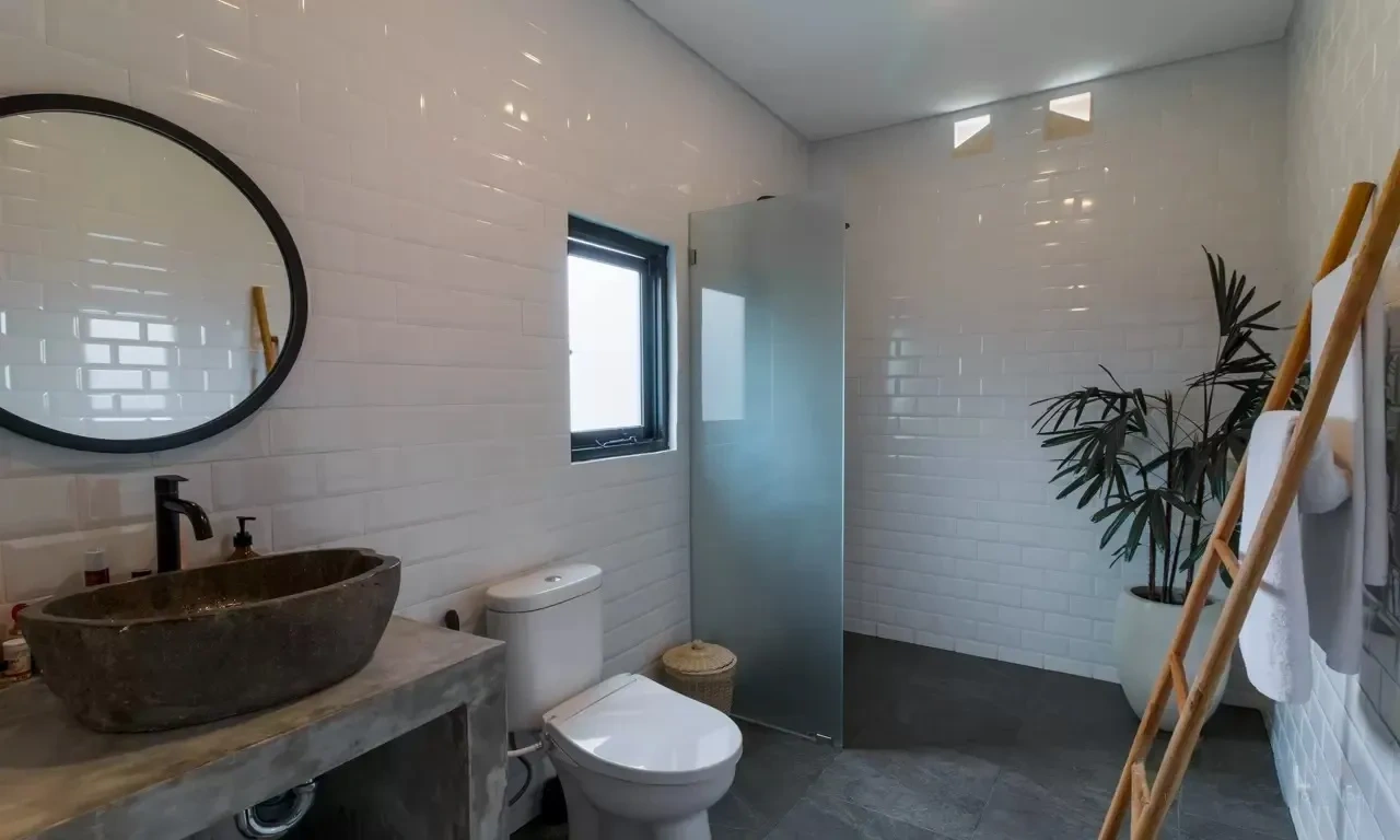 4 Bedroom Spacious Villa with Rooftop – Canggu, 4-bed villa for rent in Canggu – photo 9 of 11