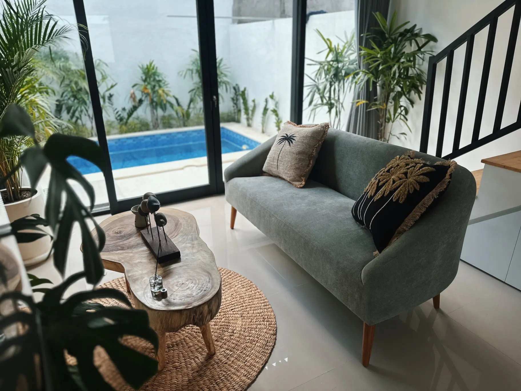 Your Own Private Oasis: New 1-Bedroom mezzanine Apartment in Tumbak Bayuh, Pererenan!, 1-bed villa for rent in Pererenan – photo 2 of 11