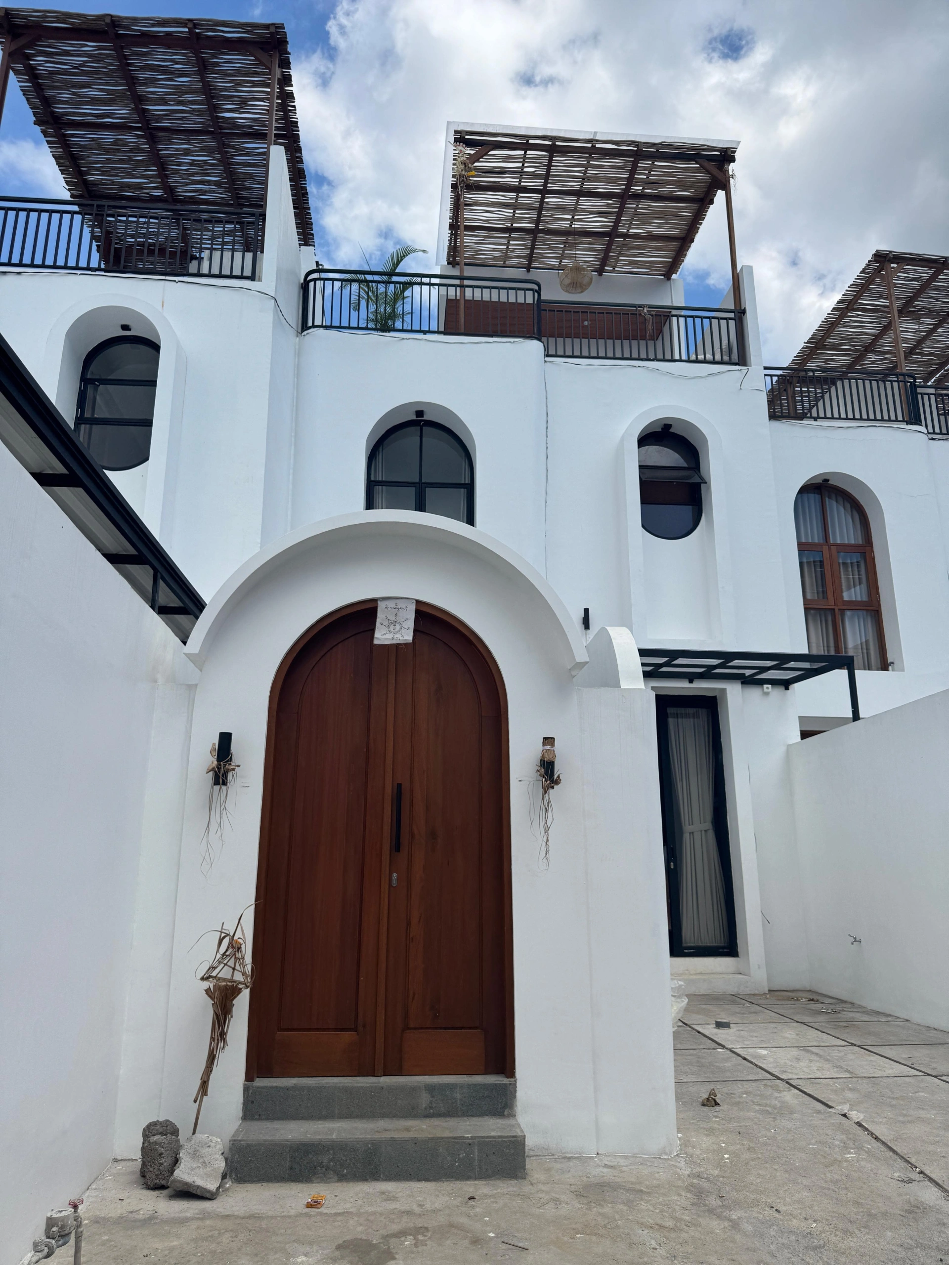 New 3 bedroom mediterranean villa with Rooftop in balangan Uluwatu, 3-bed villa for rent in Uluwatu – photo 8 of 10