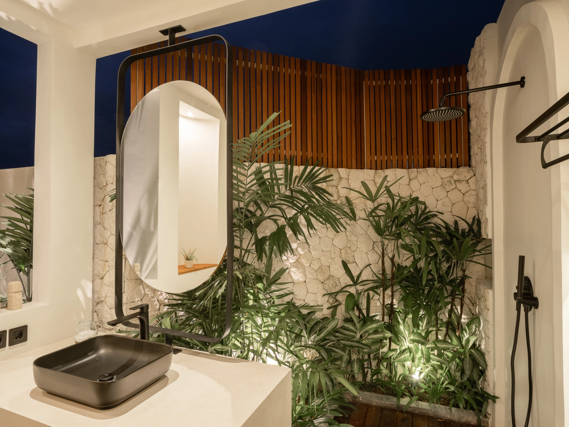 1 Bedroom Modern Villa for Monthly and Yearly Rent Close to Cemagi Beach, 1-bed villa for rent in Seseh – photo 10 of 15