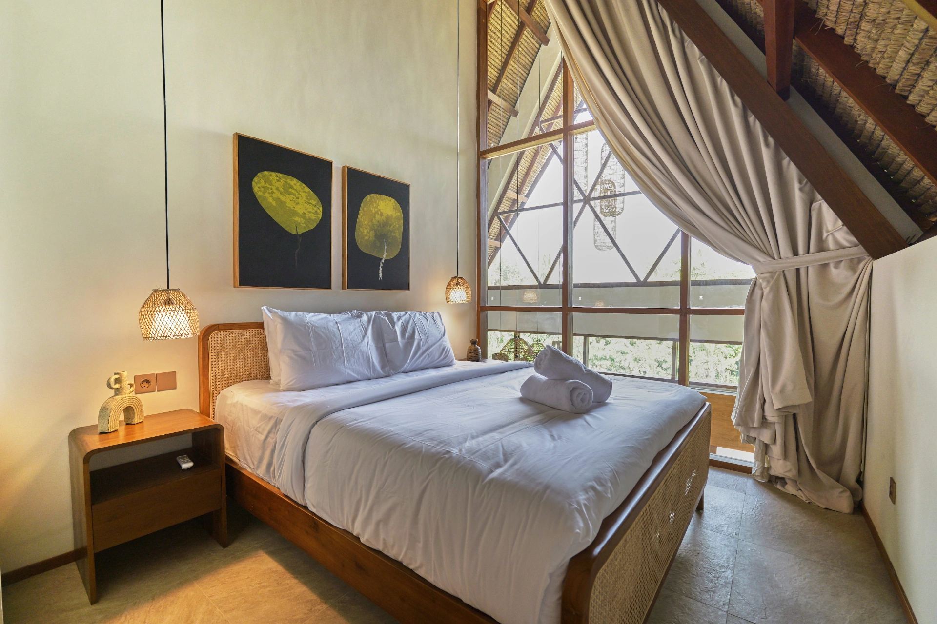2BR Villa with Modern Balinese Design in Kedungu, 2-bed villa for rent in Tabanan – photo 5 of 15