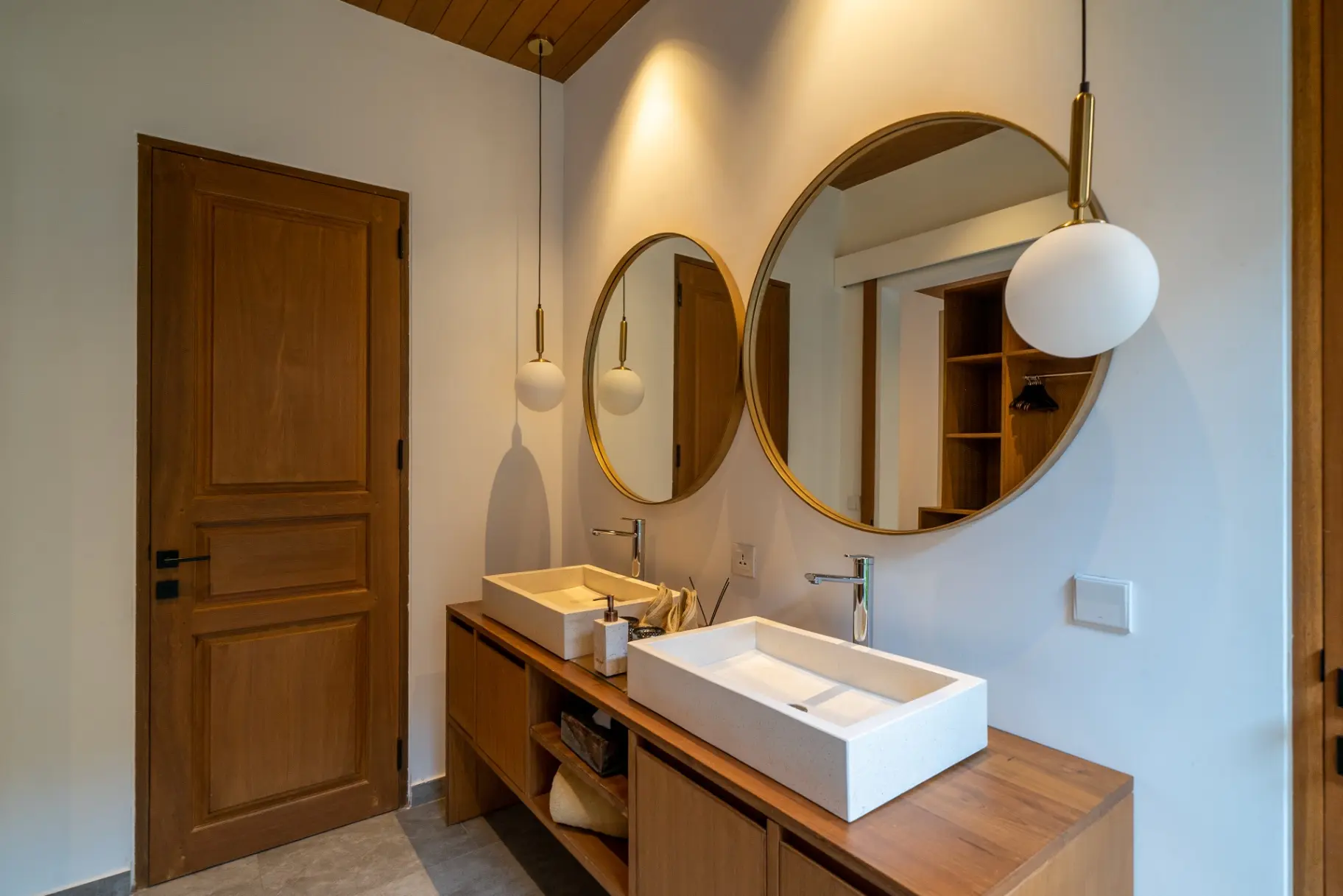 Villa Nusantara 6 - Majestic 4Bdr Villa w/ Pool View, Pererenan Beach, 4-bed villa for rent in Pererenan – photo 6 of 15