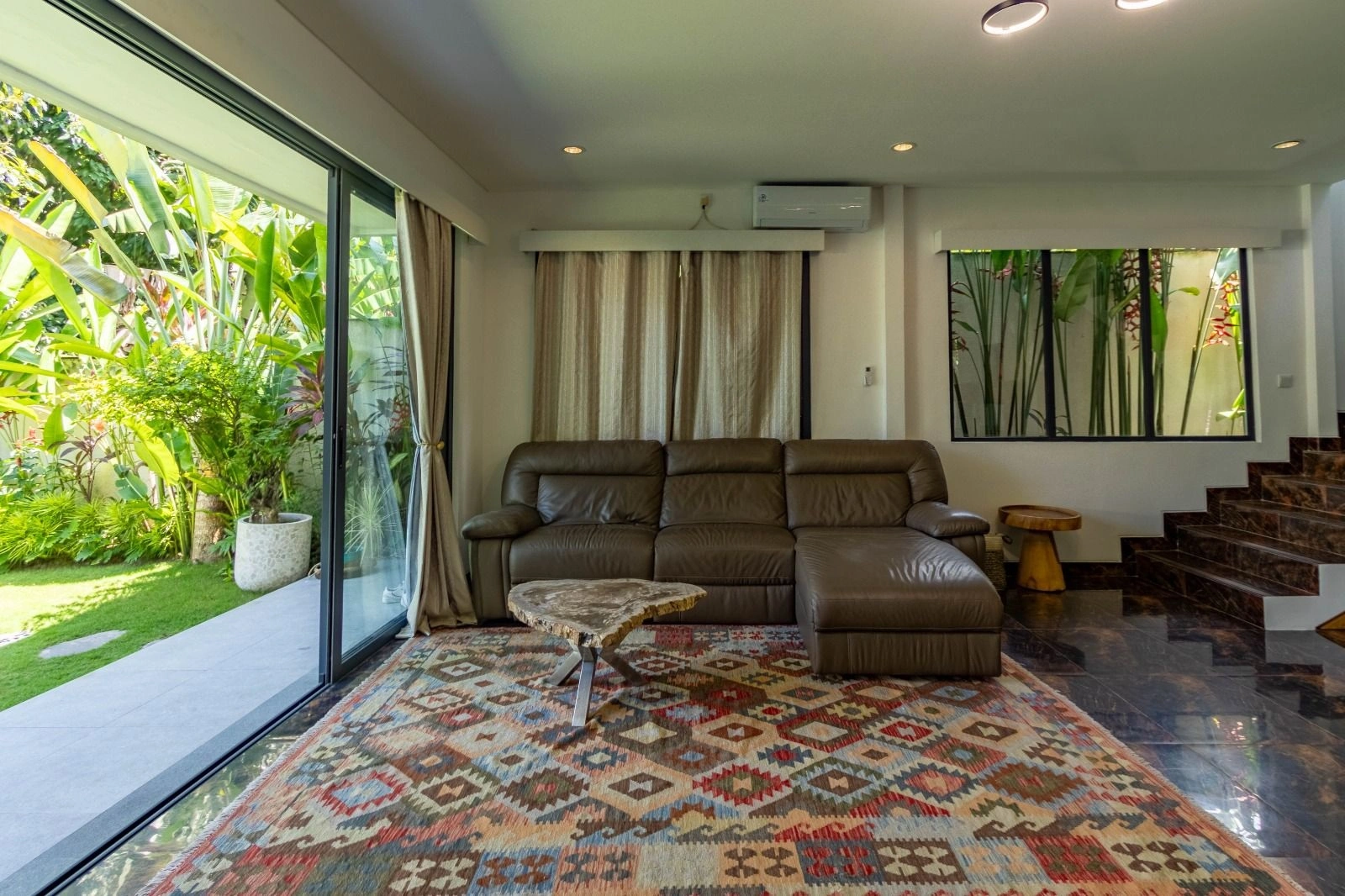 Villa For Rent 3 Bed In Pererenan,Badung Bali, 3-bed villa for rent in Pererenan – photo 14 of 14