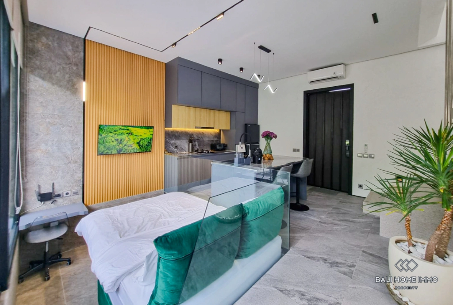 Modern 1 Bedroom Villa for Sale and Rent in Bali Umalas, 1-bed villa for rent in Canggu – photo 7 of 12