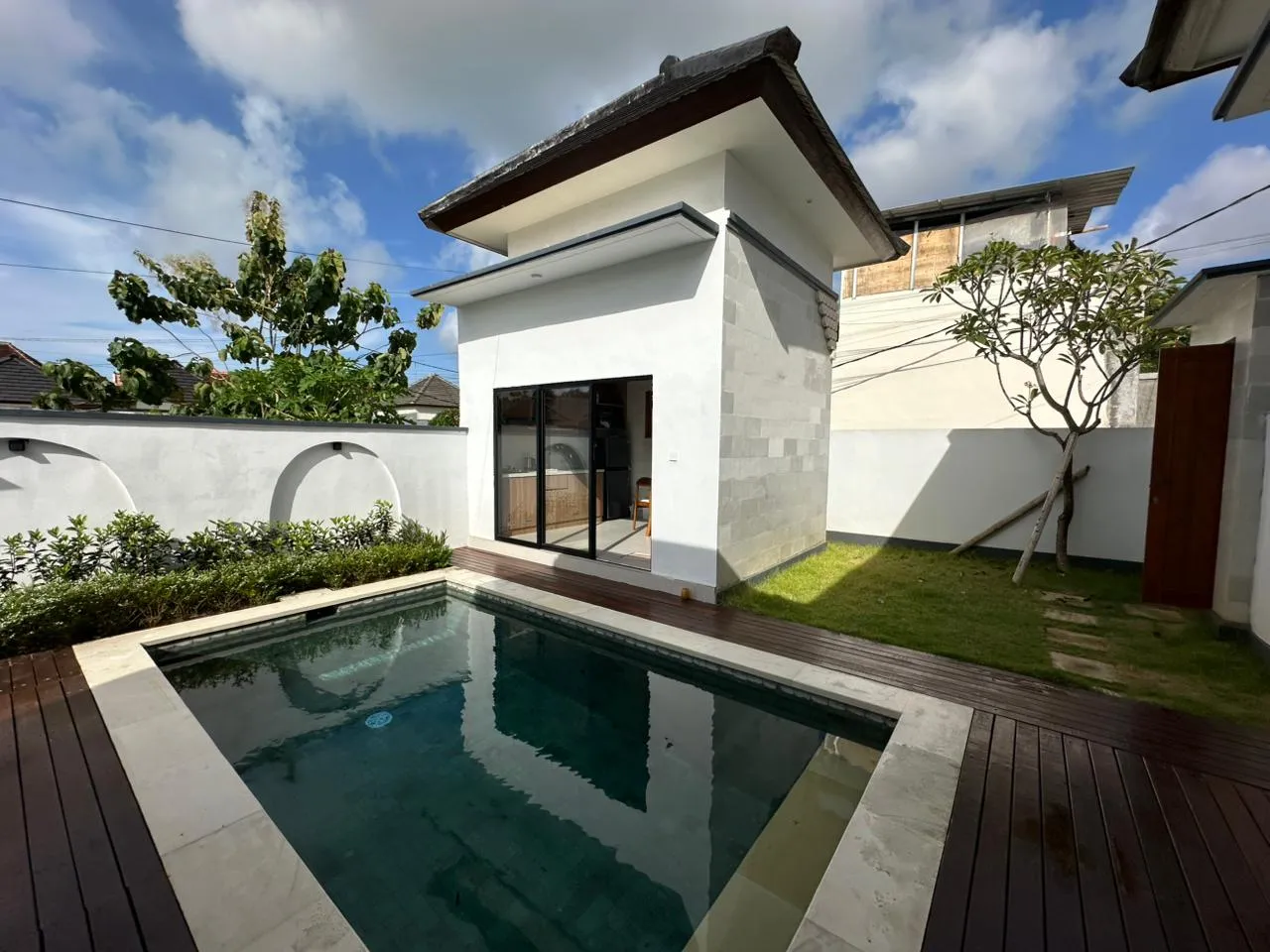 Villa Modern Minimalish Blongkeker Puri Gading, 2-bed villa for rent in Uluwatu – photo 8 of 12