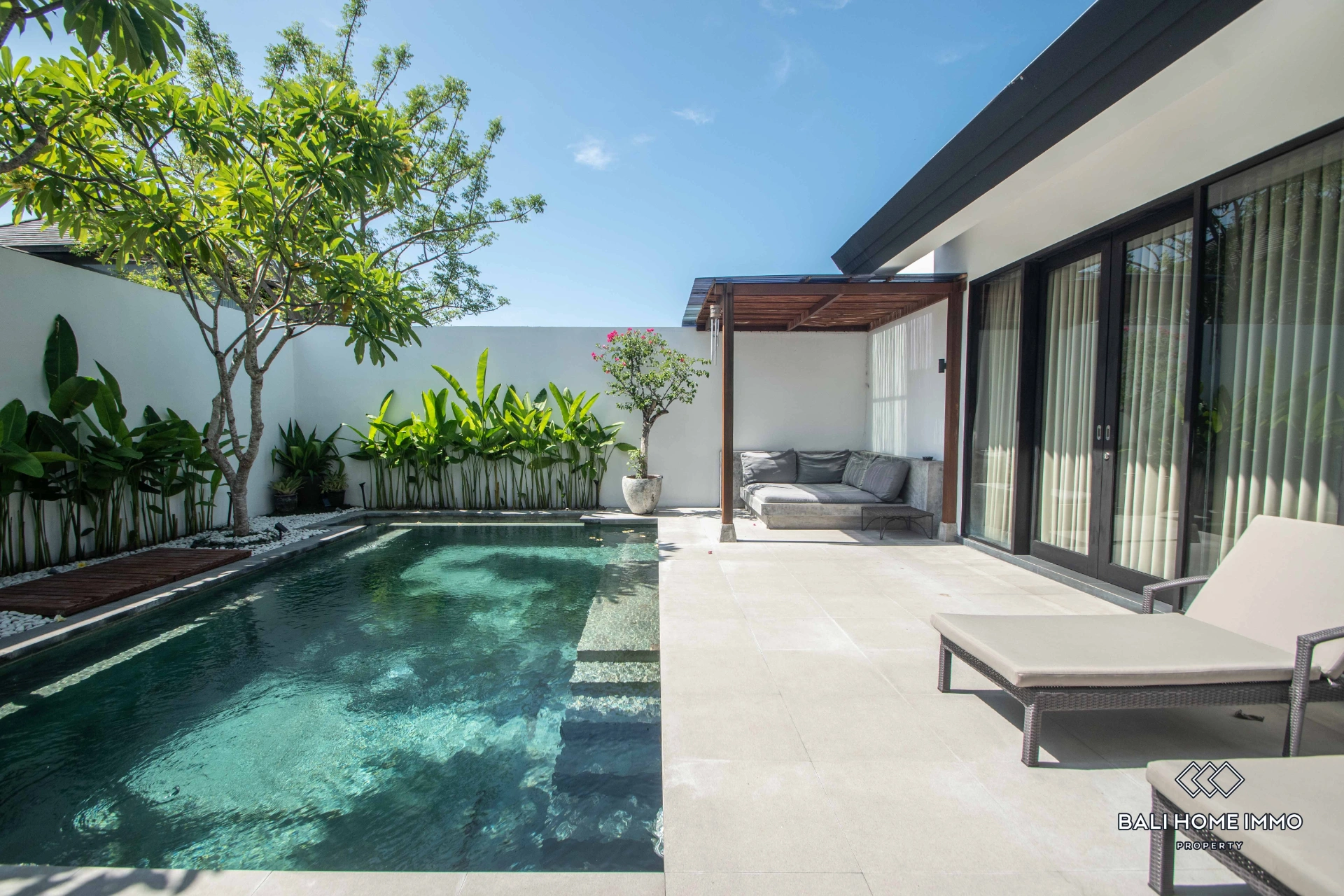 Serene 2 Bedroom Villa Between Umalas Kerobokan Bali, 2-bed villa for rent in Canggu – photo 3 of 13
