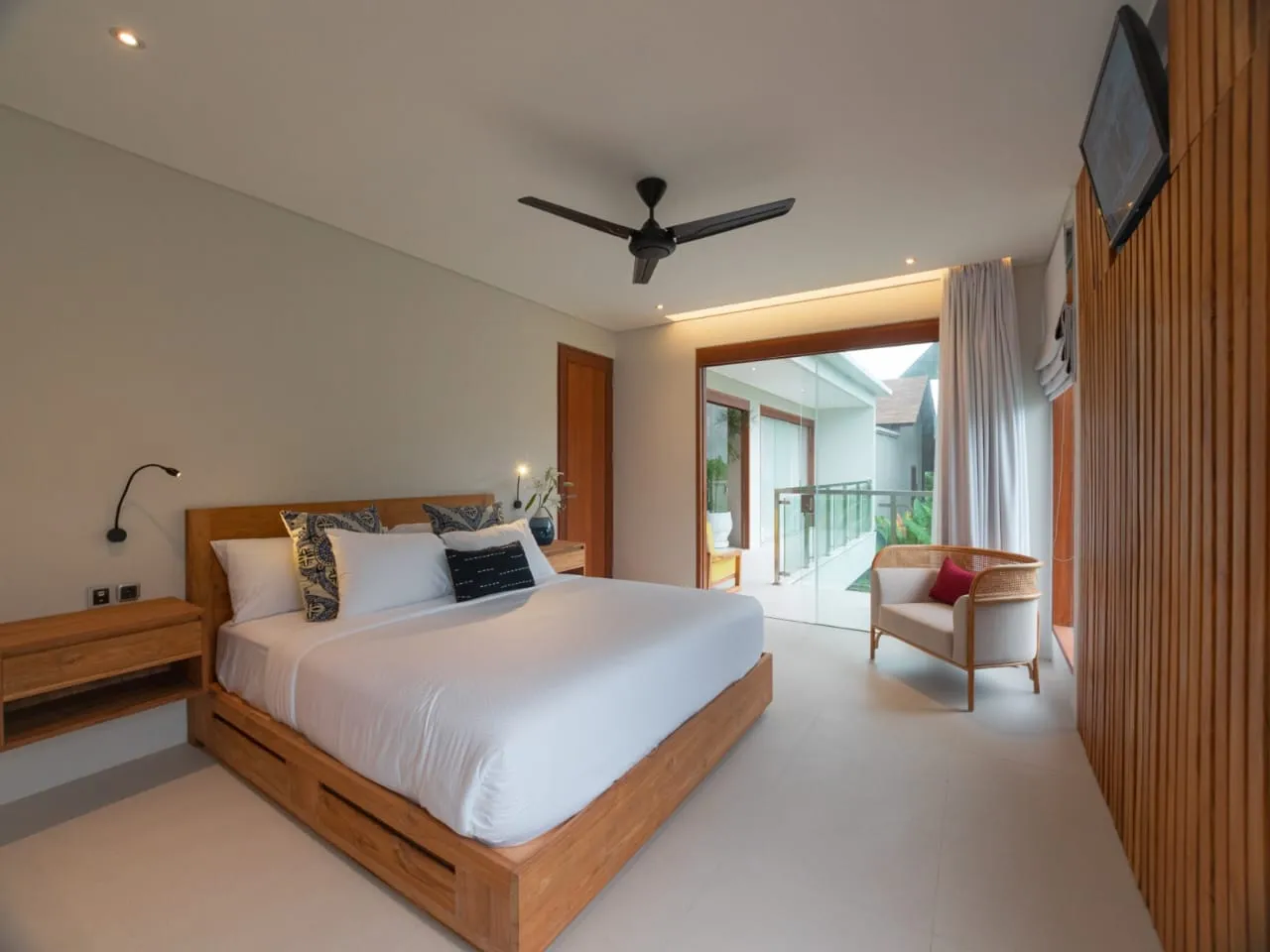 4 Bedroom Villa for Rent in Pererenan – Walking Distance to Beach, 4-bed villa for rent in Pererenan – photo 13 of 15