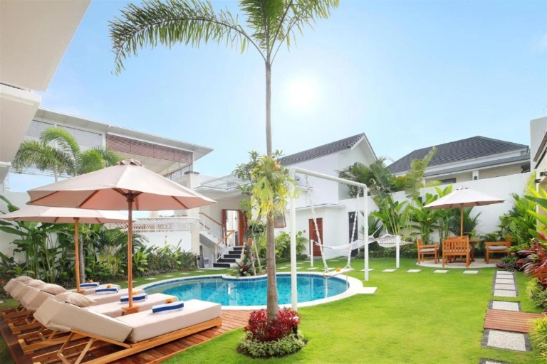 Sophisticated 1 Bedroom Modern Suite in the Heart of Berawa, 1-bed villa for rent in Canggu – photo 2 of 13