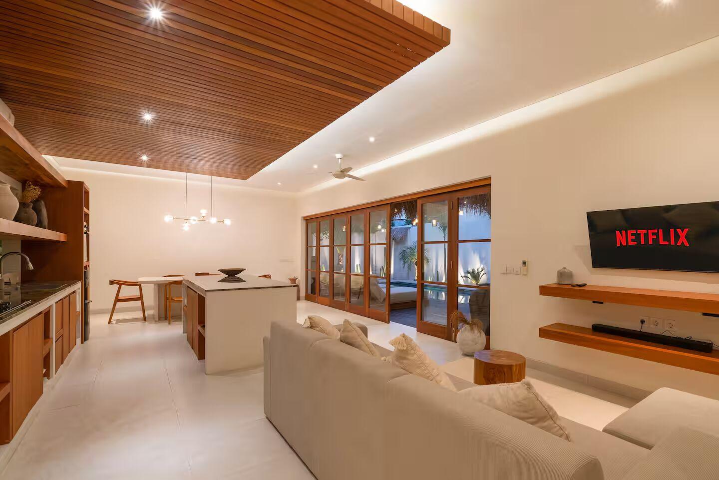 3 Bedrooms Villa in Berawa, 3-bed villa for rent in Canggu – photo 4 of 15