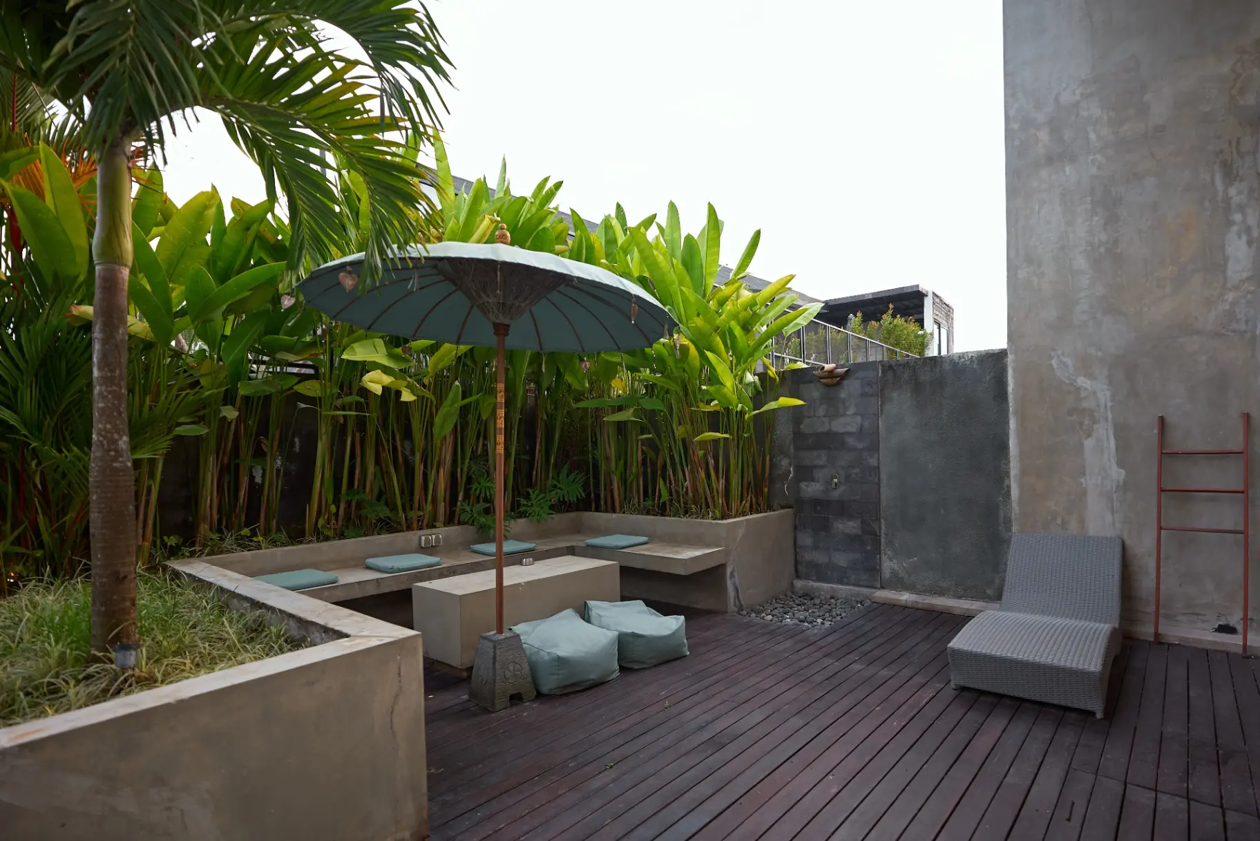 Villa Octo - 2 Bedroom Industrial Modern Villa in Great Location of Canggu, 2-bed villa for rent in Canggu – photo 13 of 15