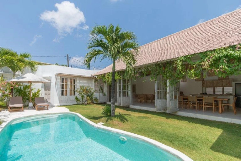 Villa Bobby– Luxury 4-Bedroom Villa in Umalas, 4-bed villa for rent in Canggu – photo 2 of 13