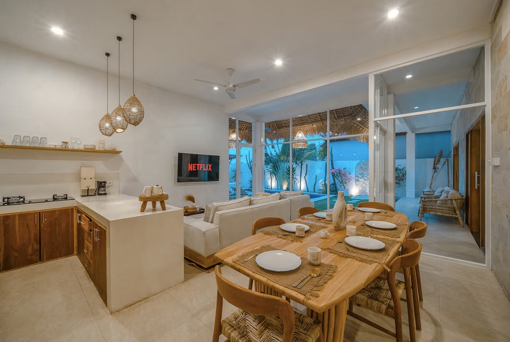 3 Bedrooms Villa 5 Minutes to Echo Beach, 3-bed villa for rent in Canggu – photo 6 of 14
