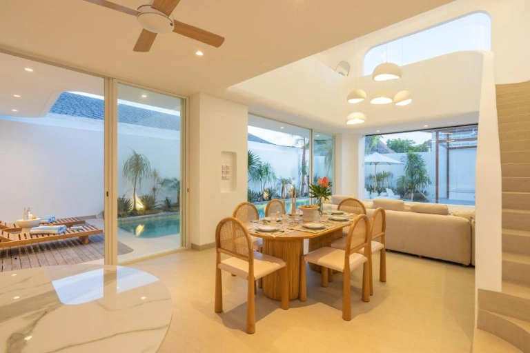 4BR Luxury Villa in Canggu, 4-bed villa for rent in Canggu – photo 9 of 15