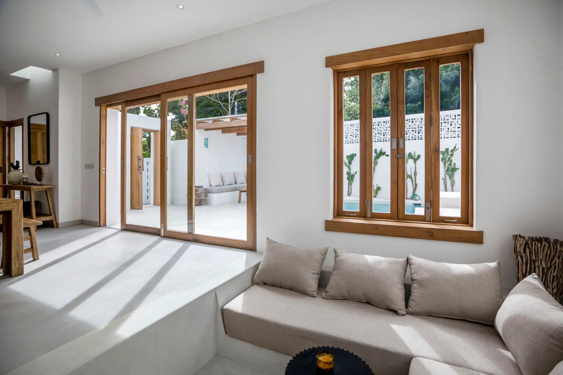 OASI 1 - Tropical Luxury 3 BR w/ Pool View, Bingin Beach, 3-bed villa for rent in Uluwatu – photo 11 of 15