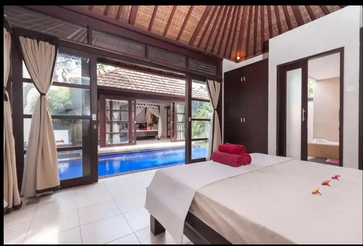 Villa Kubu Pratiwi - 500m from Echo Beach, Canggu [Villa 2], 4-bed villa for rent in Canggu – photo 5 of 10