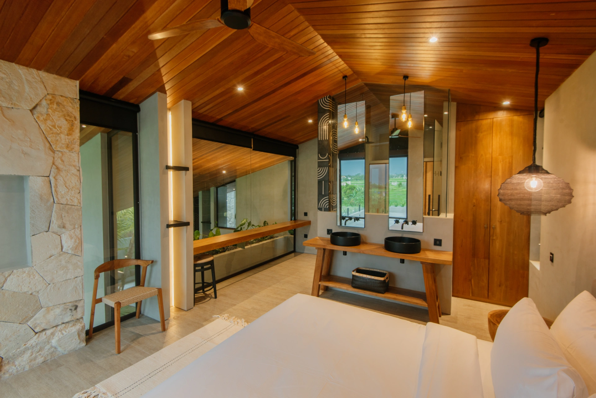 Villa For Rent 4 Bed In Pererenan,Badung Bali, 4-bed villa for rent in Pererenan – photo 12 of 15