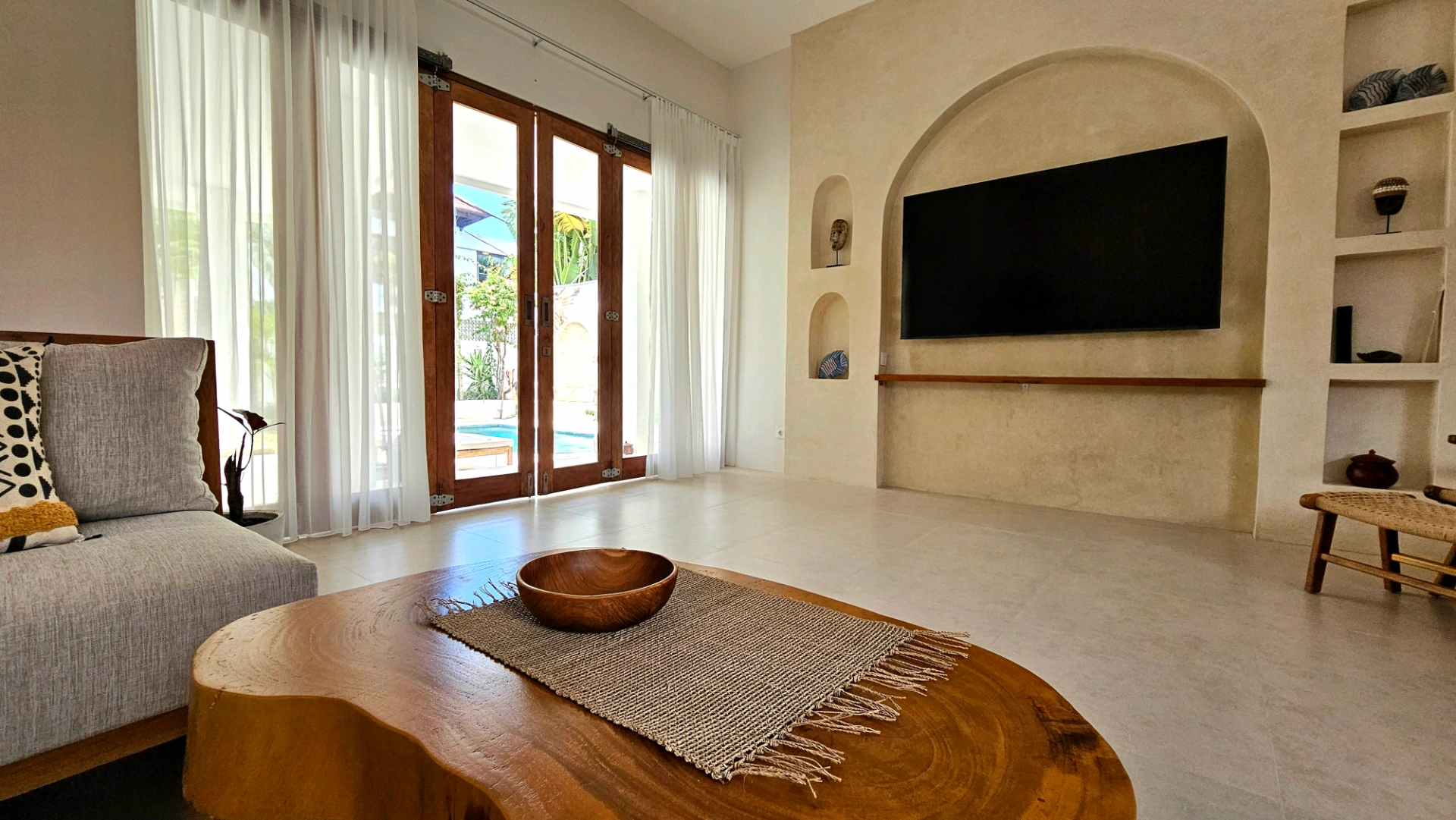 2BR Mediterranean Villa - Canggu 5 mins to Echo beach, 2-bed villa for rent in Canggu – photo 4 of 15