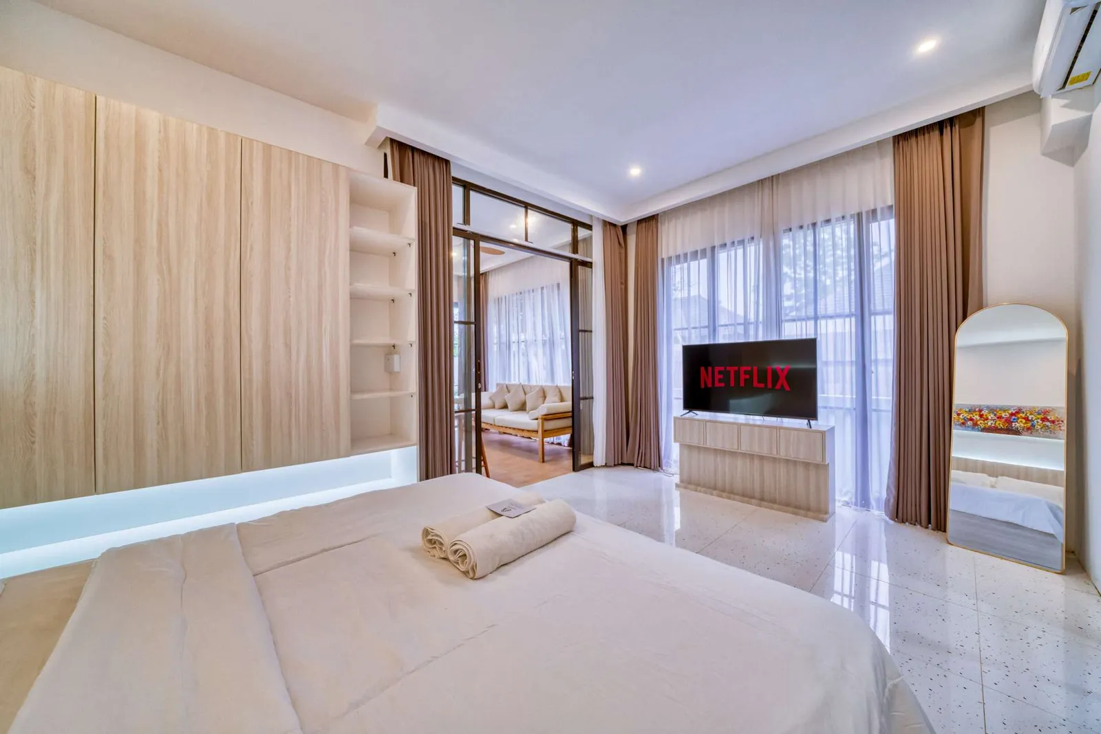 Breeze Villa