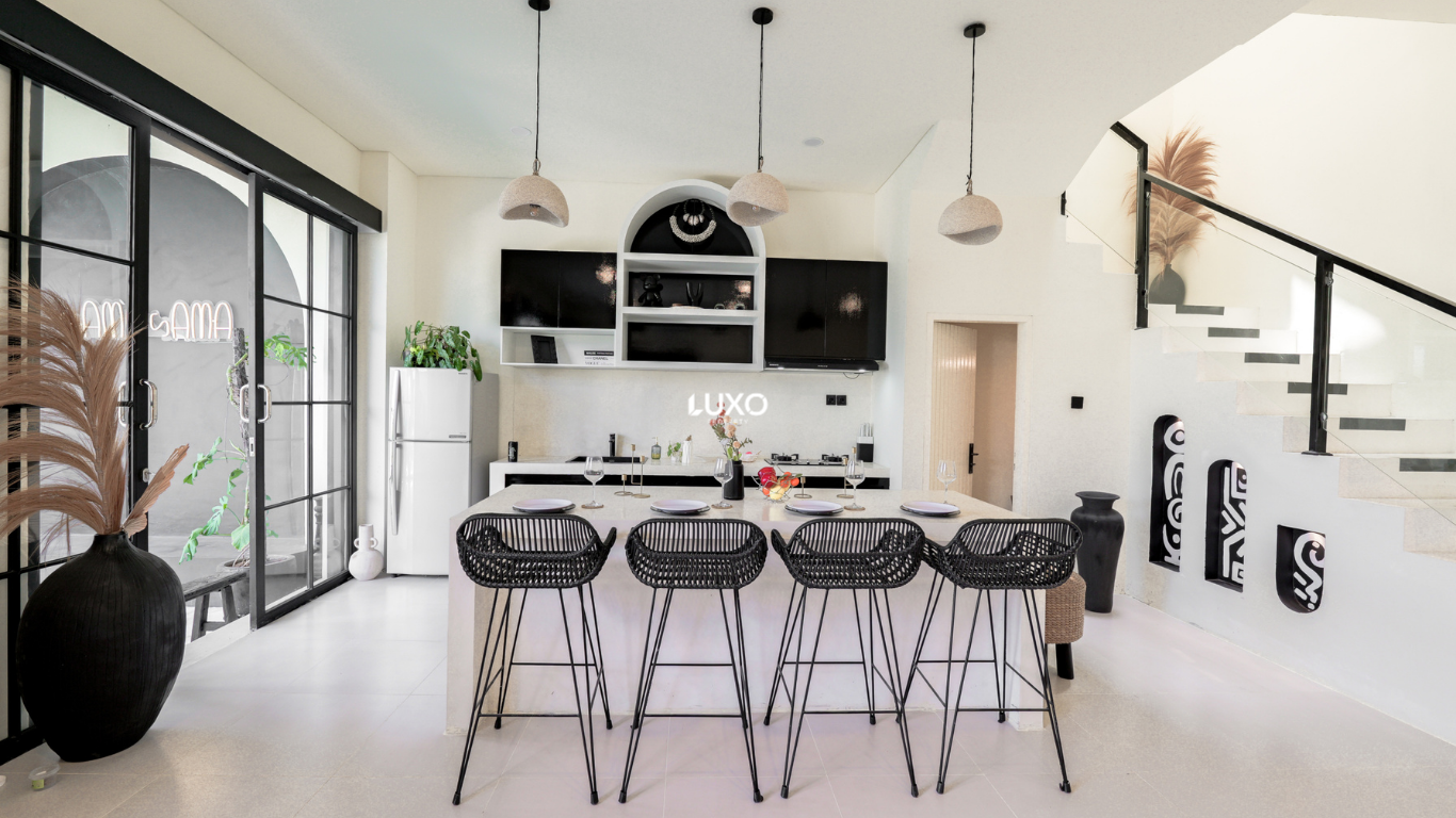 2-bed villa for rent in Berawa, Canggu