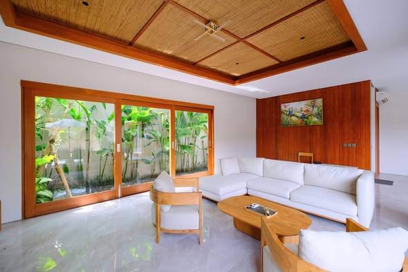 4-bed villa for rent in Umalas, Canggu
