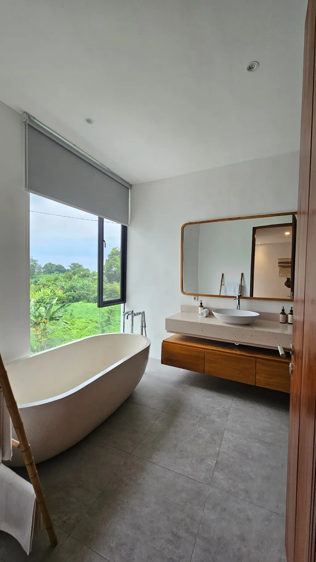 Vis Villas [video included in this post], 3-bed villa for rent in Pererenan – photo 13 of 15