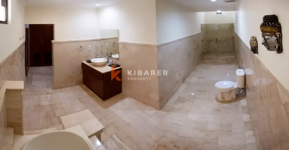 Touch Tropical Four-Bedrooms Open Living Villa in Jimbaran, 4-bed villa for rent in Uluwatu – photo 9 of 10