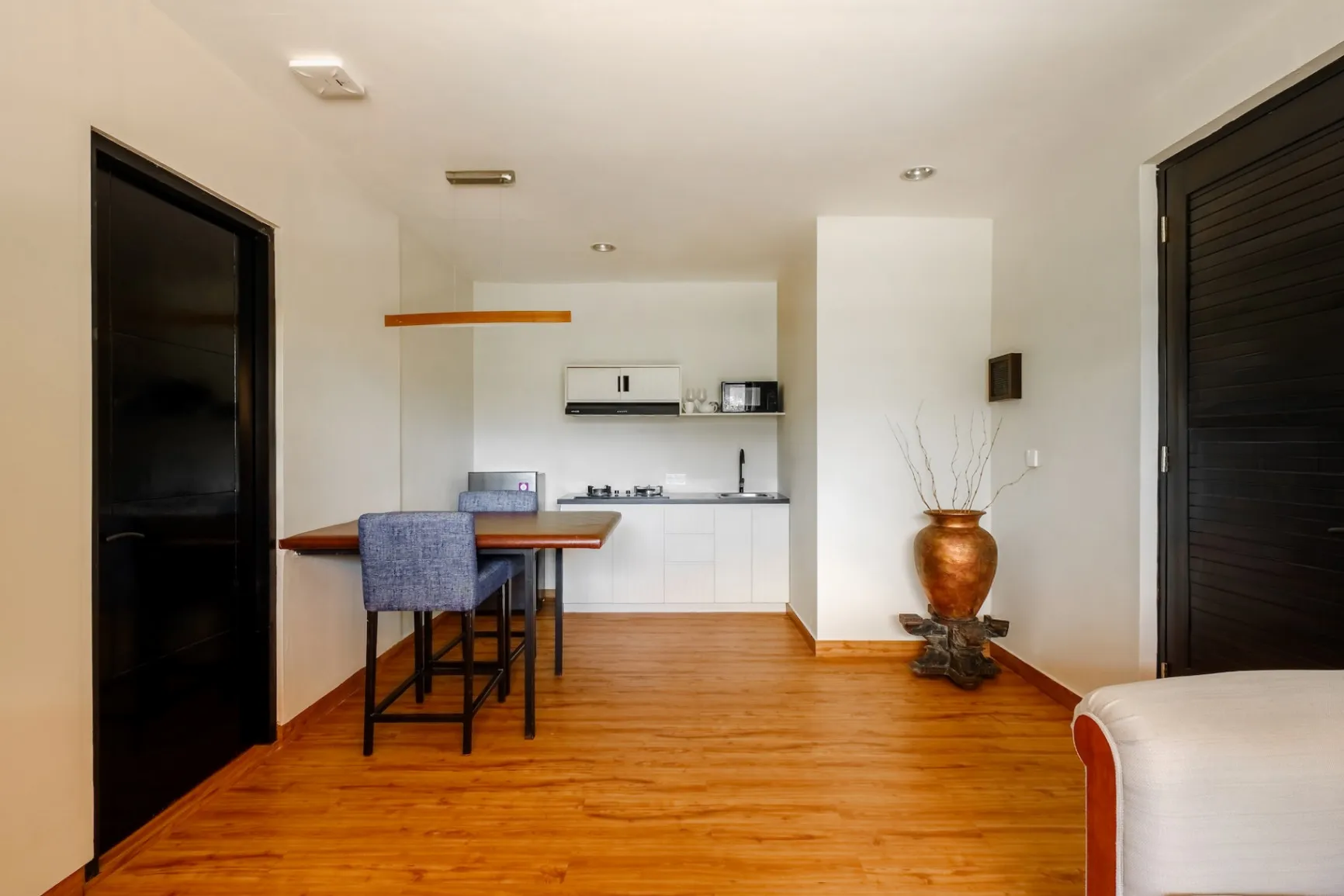 1 Bedroom Apartment Seminyak, 1-bed villa for rent in Seminyak – photo 2 of 13