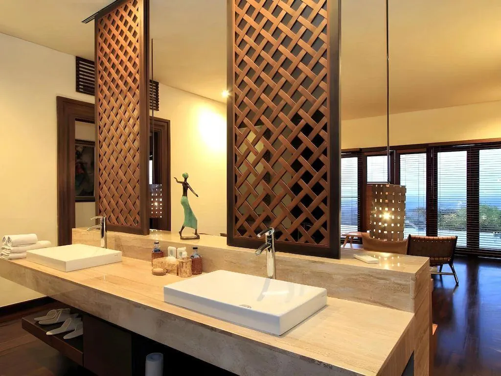 Stunning Villa with Panoramic View in Jimbaran, 3-bed villa for rent in Uluwatu – photo 8 of 9