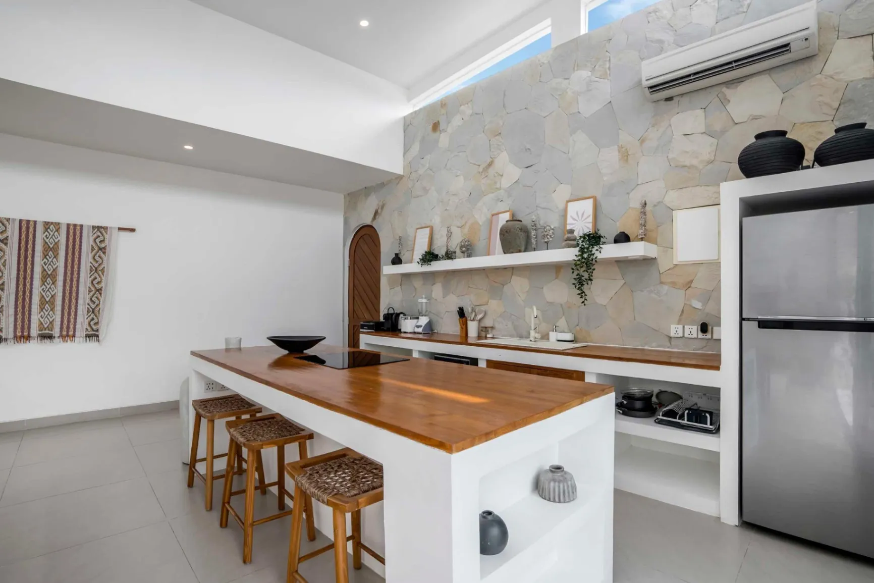 Villa Kanina - Spacious 3BD Villa Close to Bingin Beach, 3-bed villa for rent in Uluwatu – photo 5 of 15