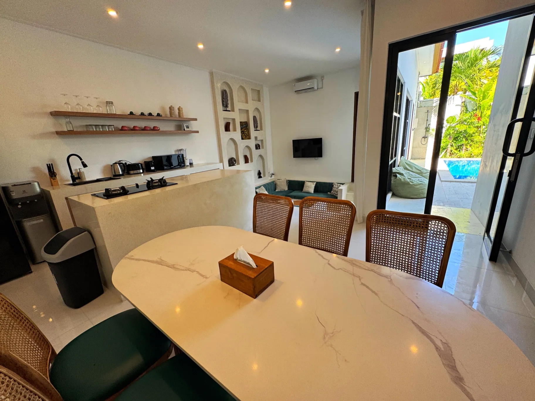 Villa Zoli 5minutes to finns beachclub, 2-bed villa for rent in Canggu – photo 7 of 13