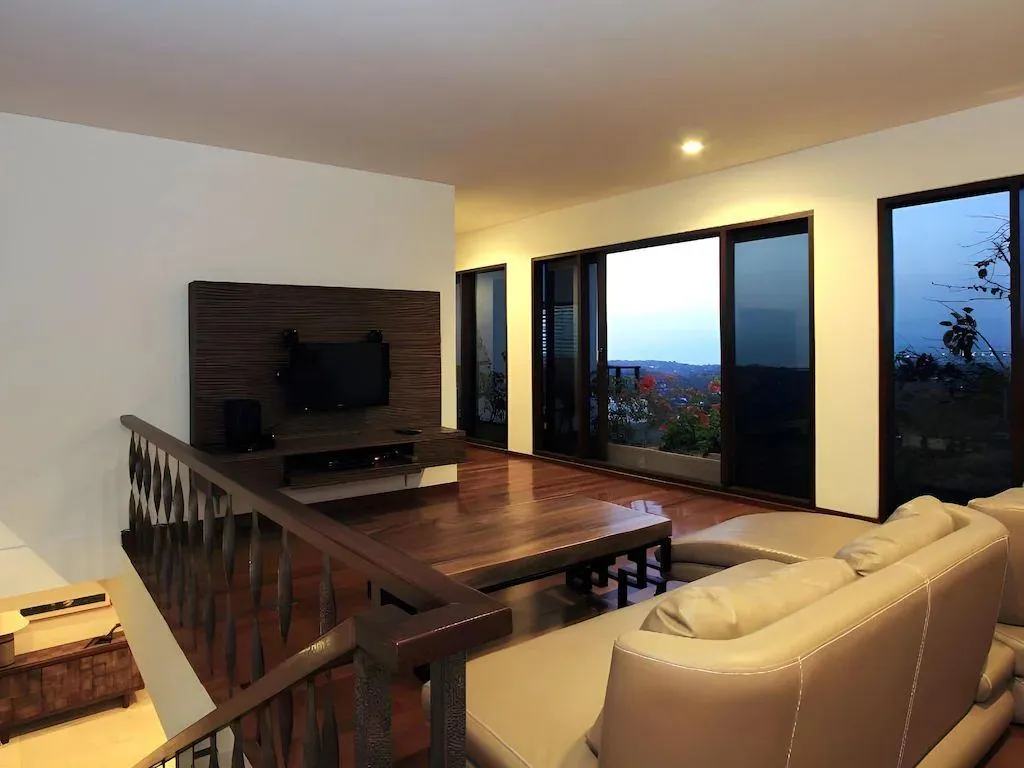 Stunning Villa with Panoramic View in Jimbaran, 3-bed villa for rent in Uluwatu – photo 5 of 9