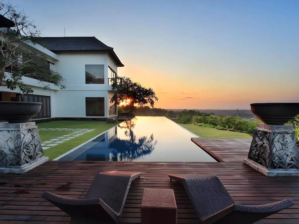 Stunning Villa with Panoramic View in Jimbaran, 3-bed villa for rent in Uluwatu – photo 3 of 9