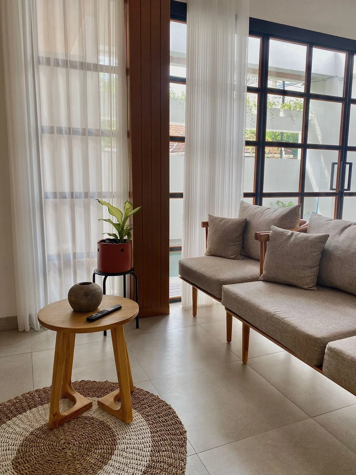 4BR Modern Villa at Berawa with Rooftop, 4-bed villa for rent in Canggu – photo 15 of 15