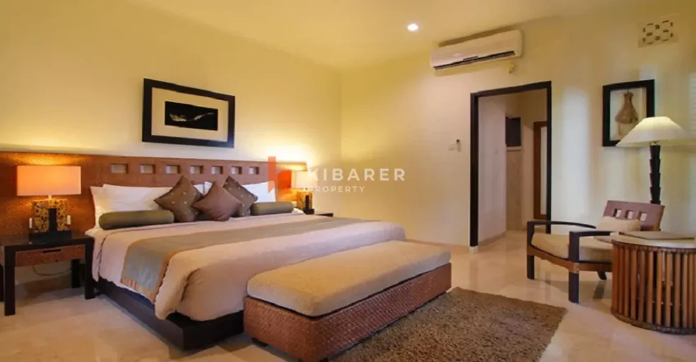 Touch Tropical Four-Bedrooms Open Living Villa in Jimbaran, 4-bed villa for rent in Uluwatu – photo 3 of 10