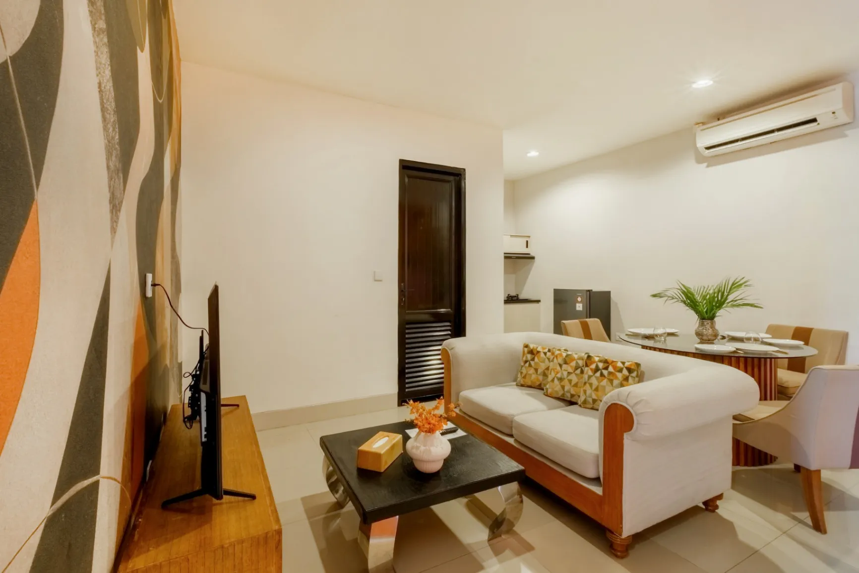 1 Bedroom Apartment Seminyak, 1-bed villa for rent in Seminyak – photo 2 of 13