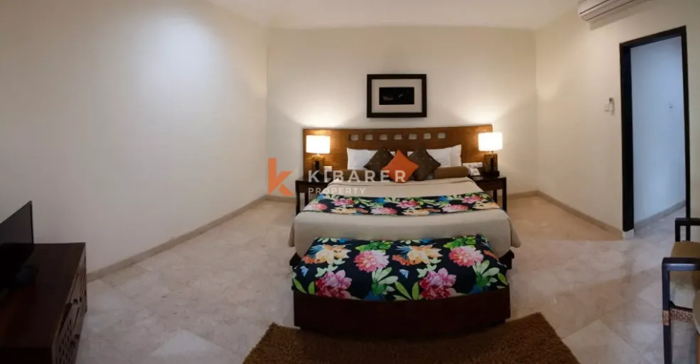 Touch Tropical Four-Bedrooms Open Living Villa in Jimbaran, 4-bed villa for rent in Uluwatu – photo 2 of 10