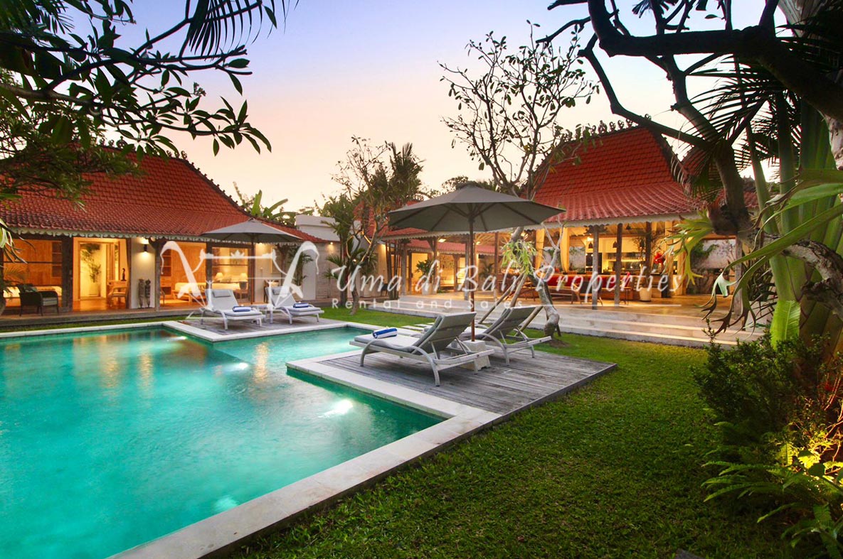Villa Vellyn Berawa, 4-bed villa for sale in Canggu – photo 3 of 15