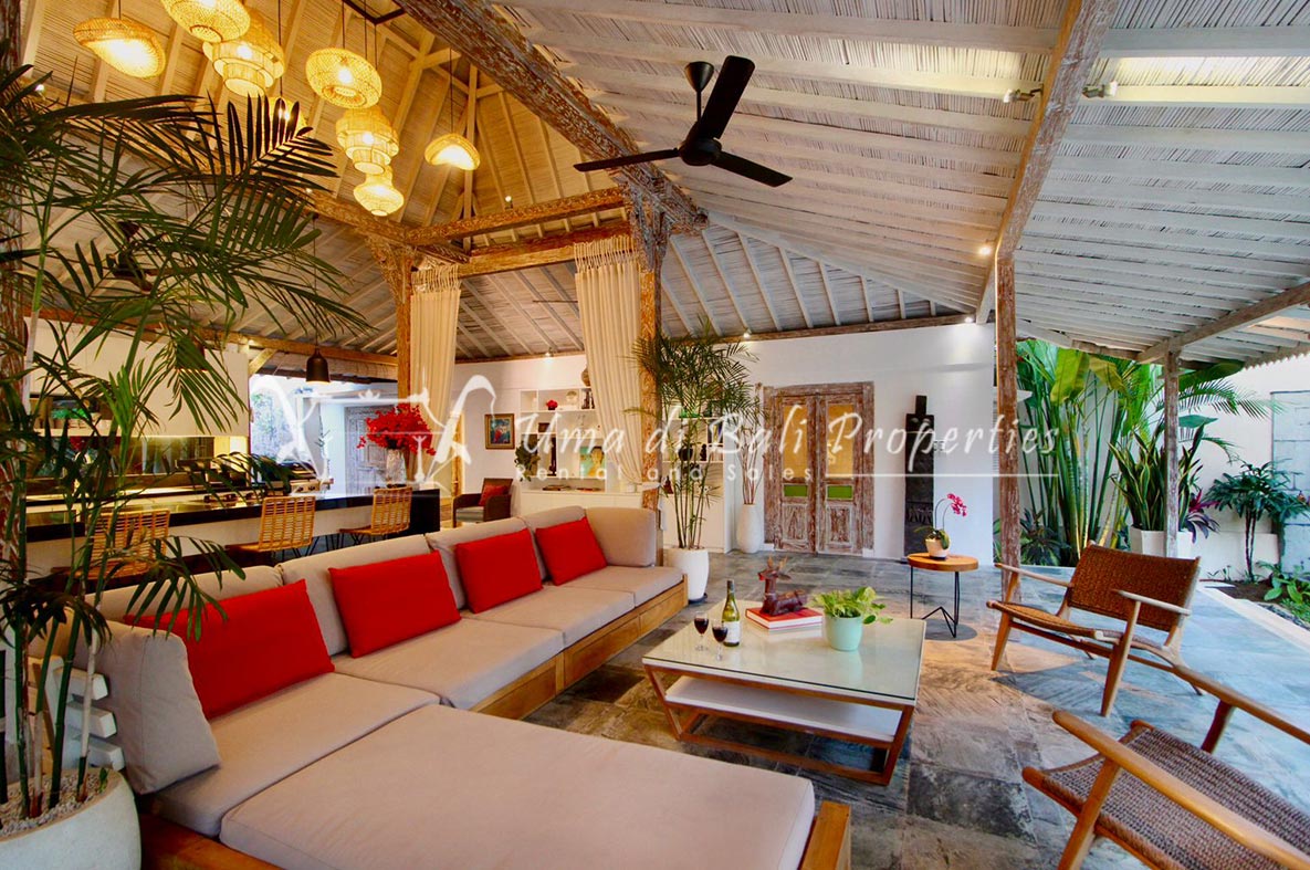Villa Vellyn Berawa, 4-bed villa for sale in Canggu – photo 7 of 15