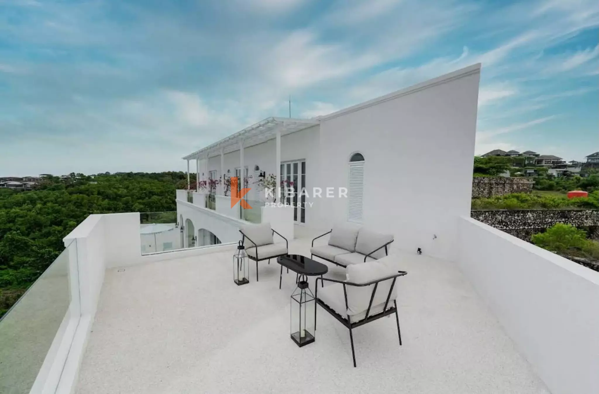 Ocean View Four Bedroom Villa with Rooftop Entertaining Area in Ungasan, 4-bed villa for rent in Uluwatu – photo 11 of 15