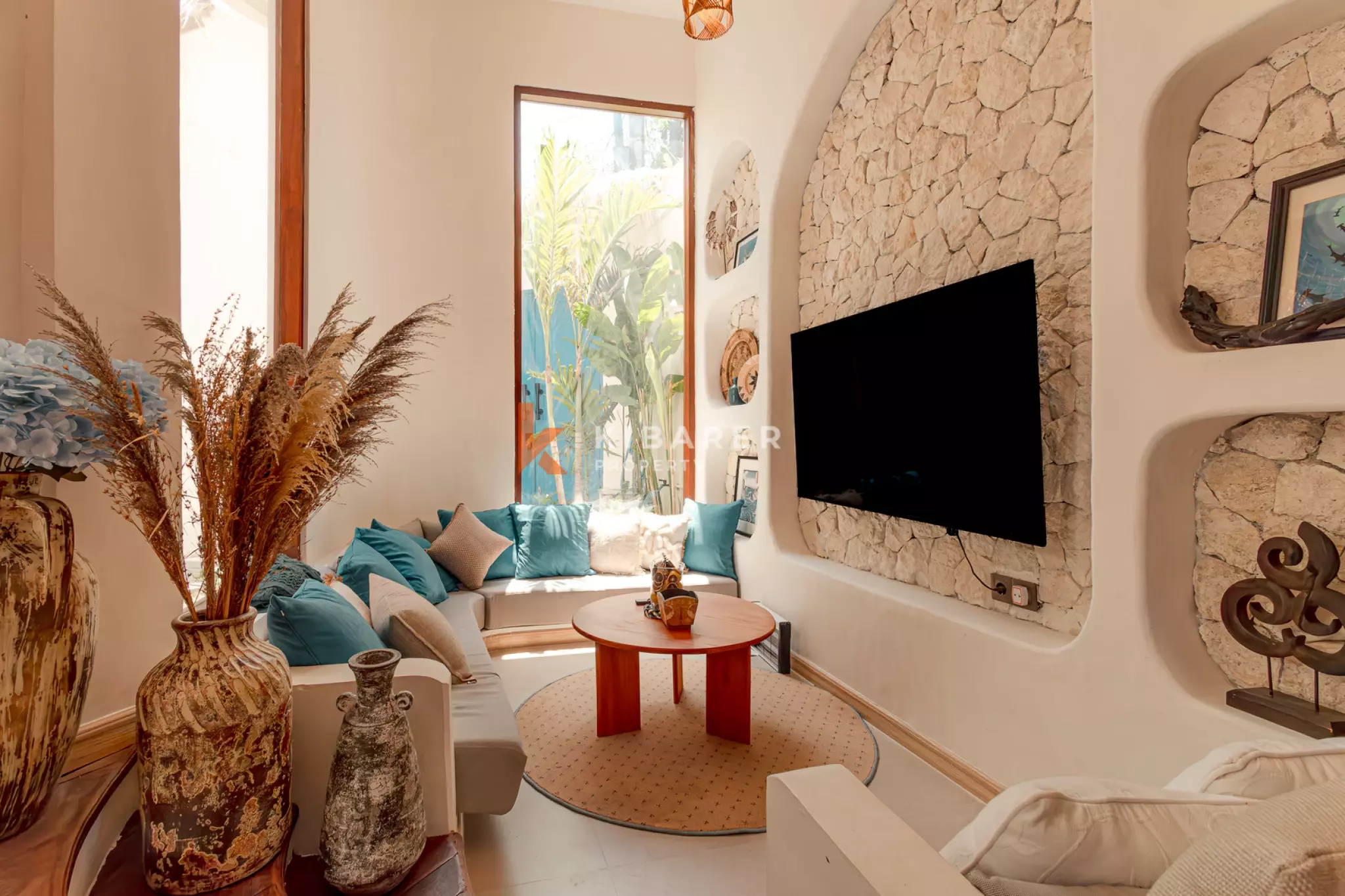 Captivating Five Bedroom Rooftop Villa in Jimbaran, 5-bed villa for rent in Uluwatu – photo 3 of 15