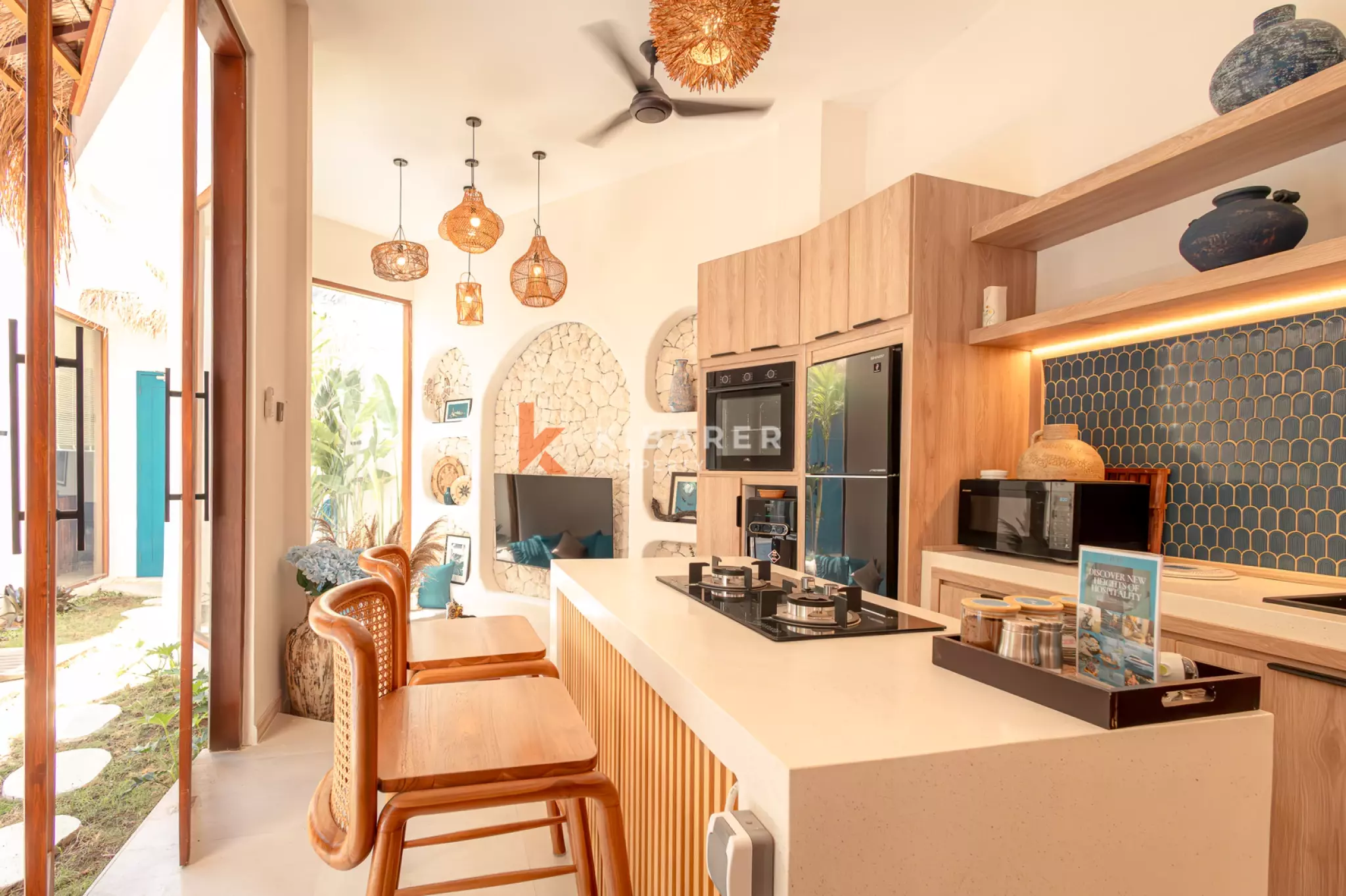 Captivating Five Bedroom Rooftop Villa in Jimbaran, 5-bed villa for rent in Uluwatu – photo 5 of 15