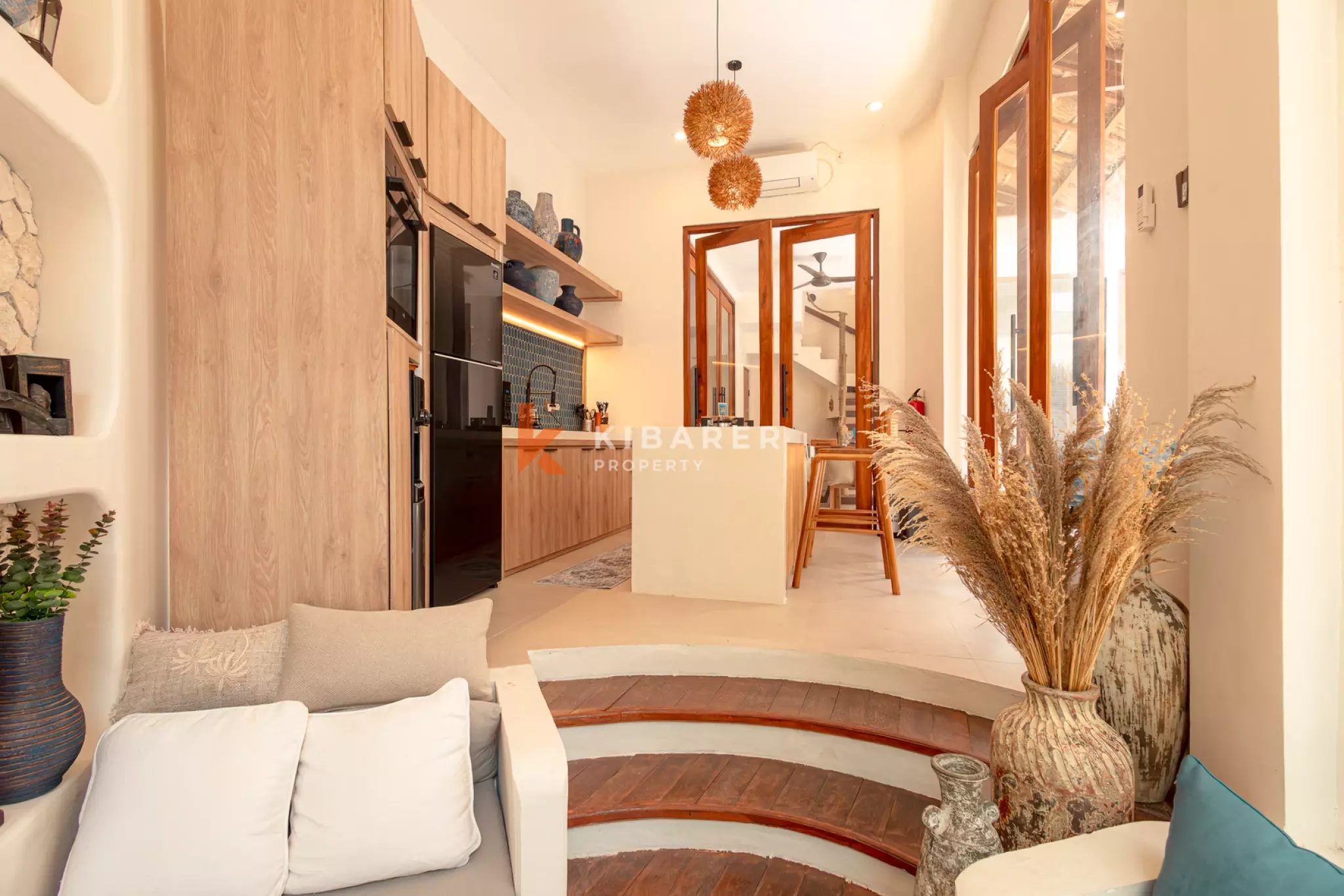 Captivating Five Bedroom Rooftop Villa in Jimbaran, 5-bed villa for rent in Uluwatu – photo 4 of 15